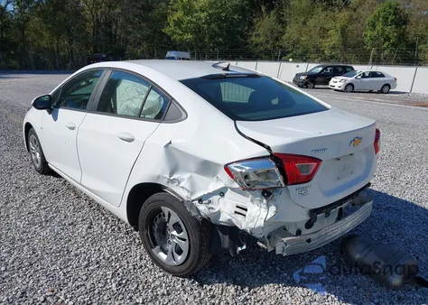 2019 Chevrolet Cruze Ls z USA, uszkodzony, nr VIN 1G1BC5SM3K7147719